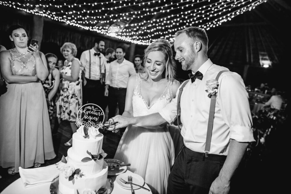 Background and Lighting for Cake Cutting Photos in Puerto Vallarta