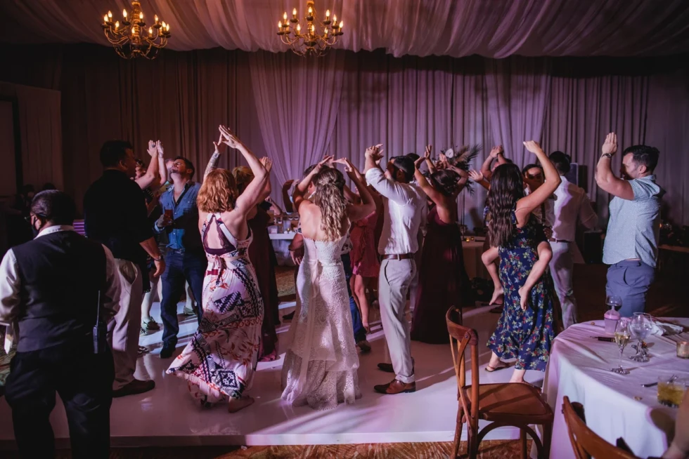 Off-Camera Flash for Dance Floor Photos in Puerto Vallarta