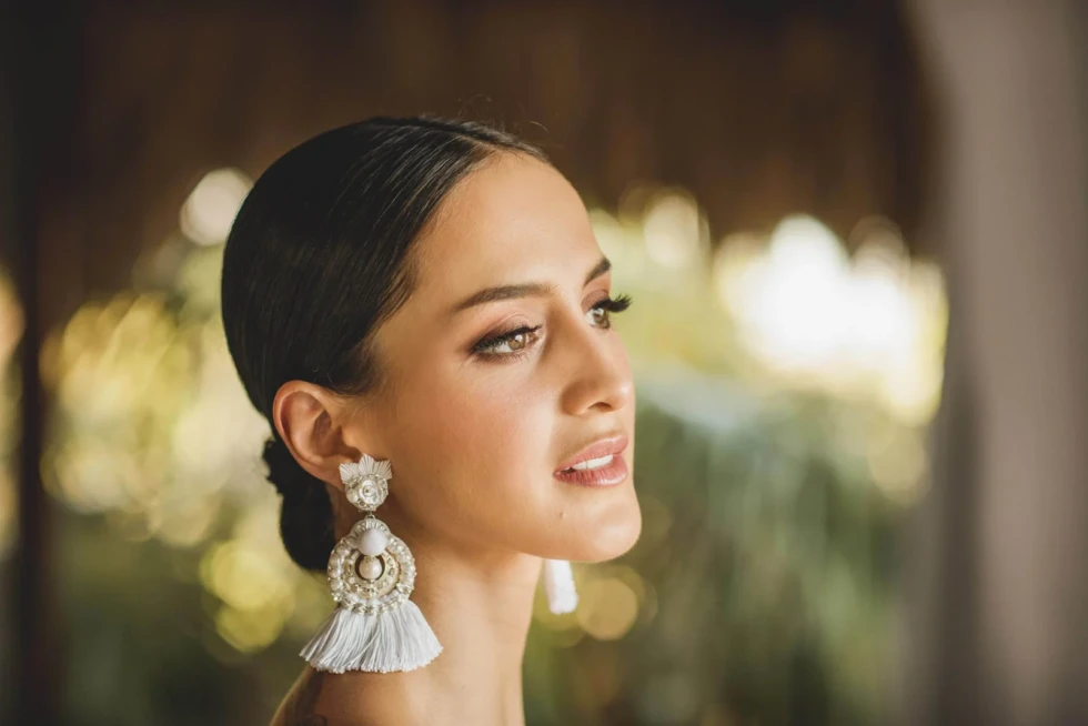Overcoming Shyness: Relaxed Puerto Vallarta Bride Posing Tips