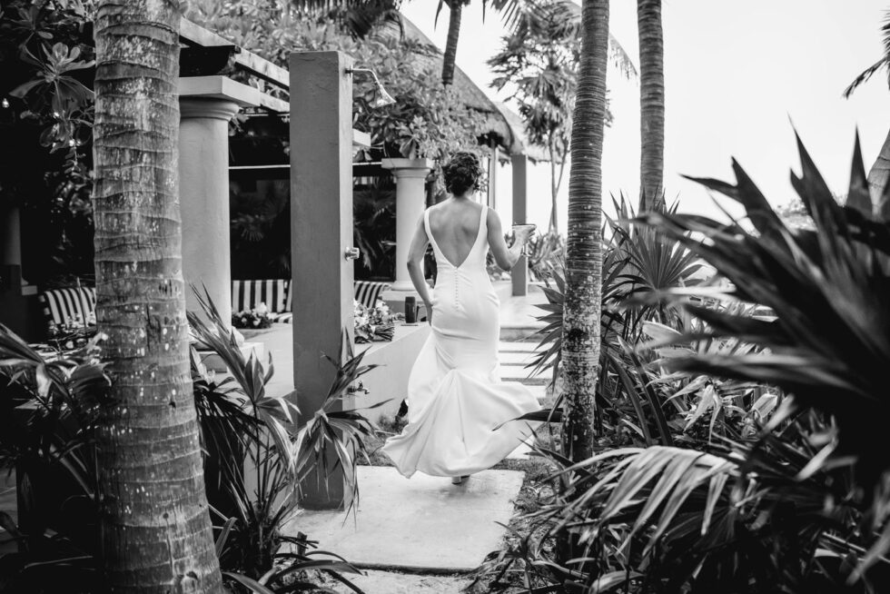 Wedding Wardrobe Changes: Variety to Puerto Vallarta Shoots